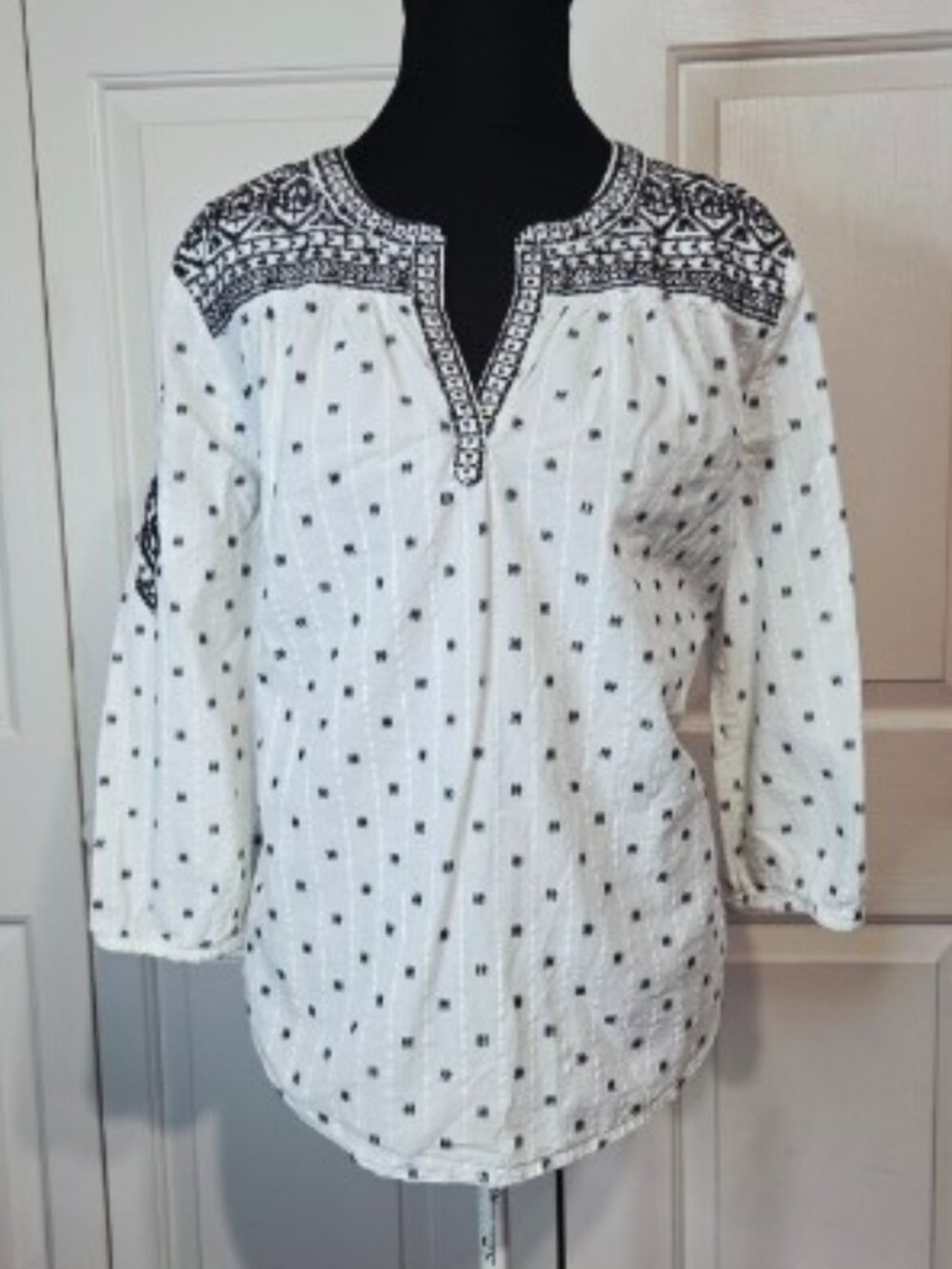 Liz Claiborne Petite Embroidered Cotton Blouse Sz PL White Black Boho Peasant